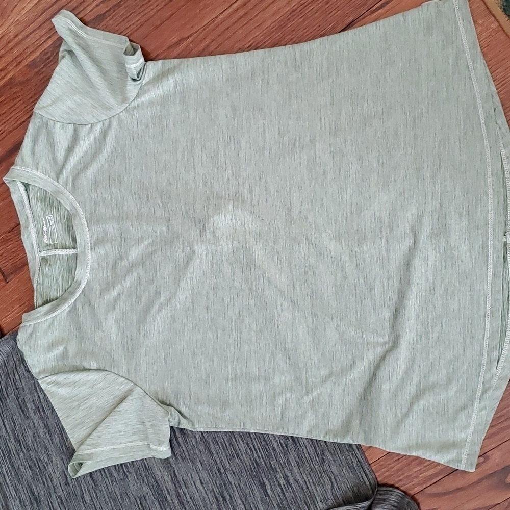 3 Eddie Bauer tops - M and XL - Picture 4 of 6